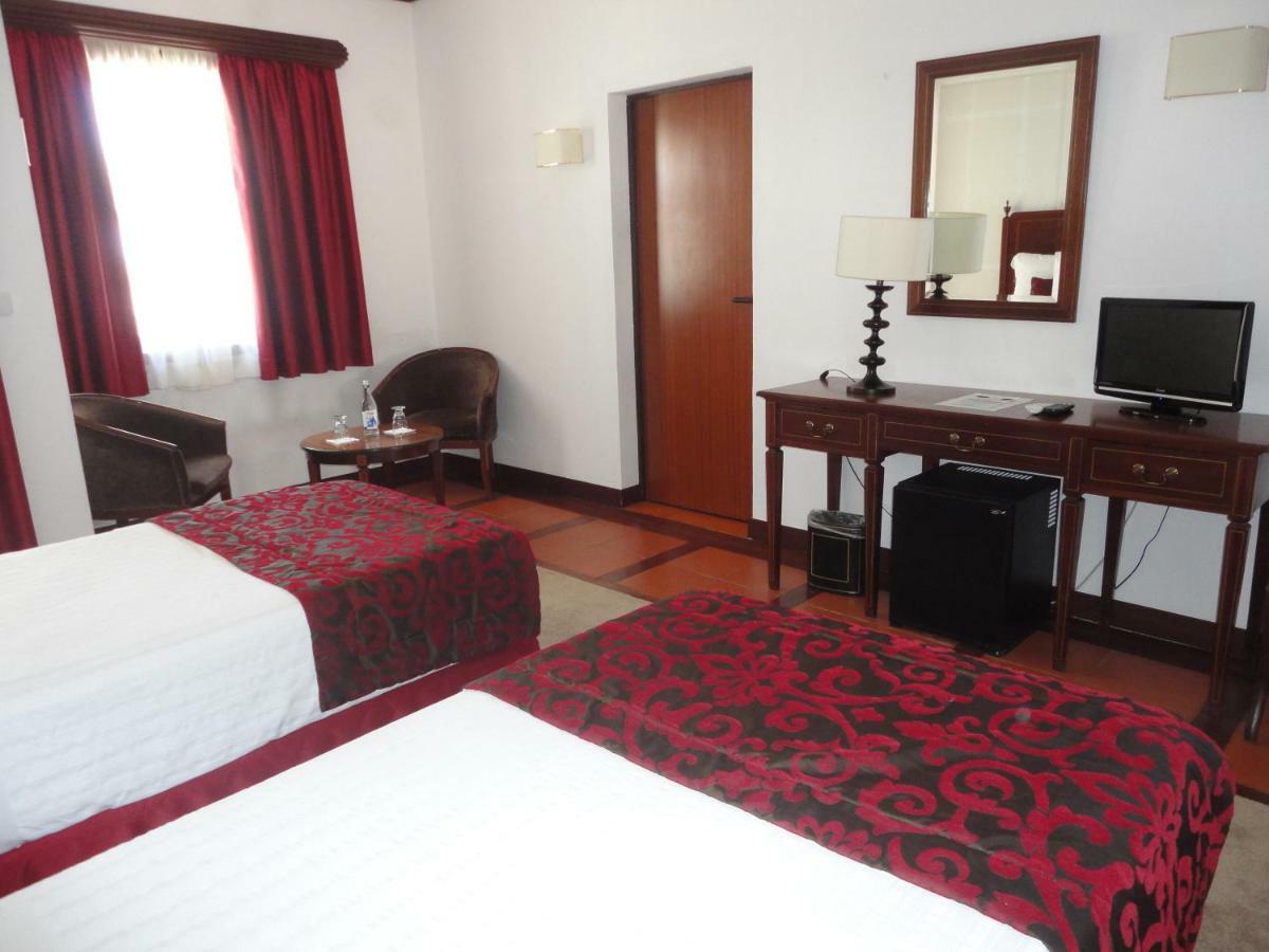 Hotel Rural Quinta De Santo Antonio Элваш Экстерьер фото